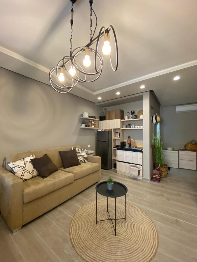 Qerret Boutique Studio Apartment ゴーレム エクステリア 写真