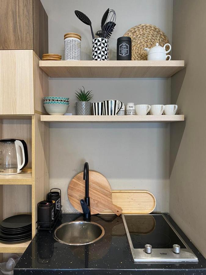 Qerret Boutique Studio Apartment ゴーレム エクステリア 写真